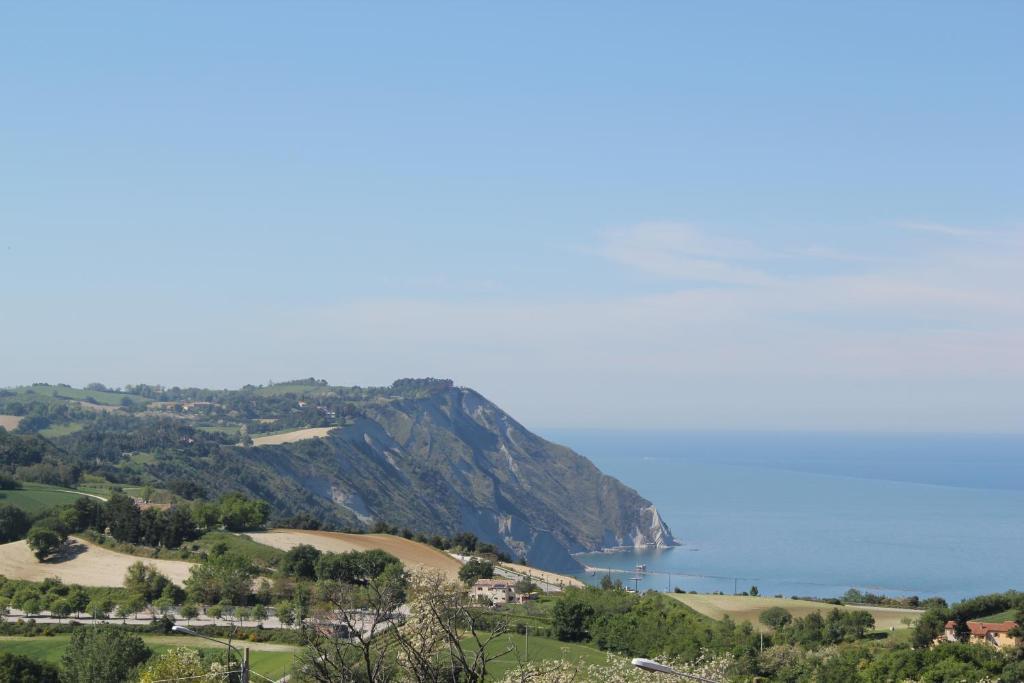 Affittacamere Le Fontanelle Ancona Exteriör bild